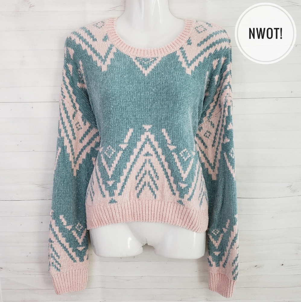Wild Fable Teal/Pink Crewneck Sweater